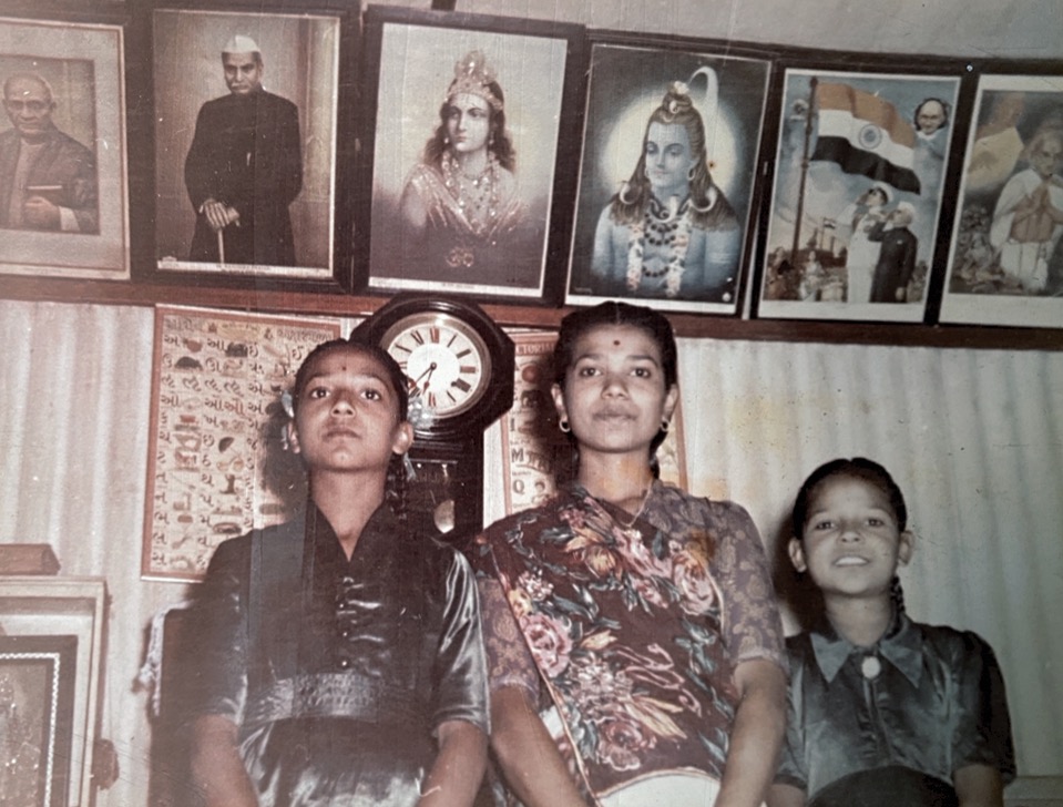 Chundrika with her two sisters 1952