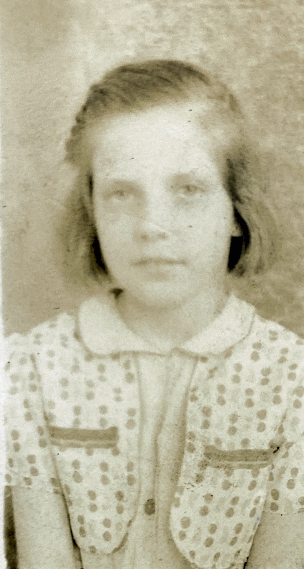 My Aunt Margaret’s School picture from 1943