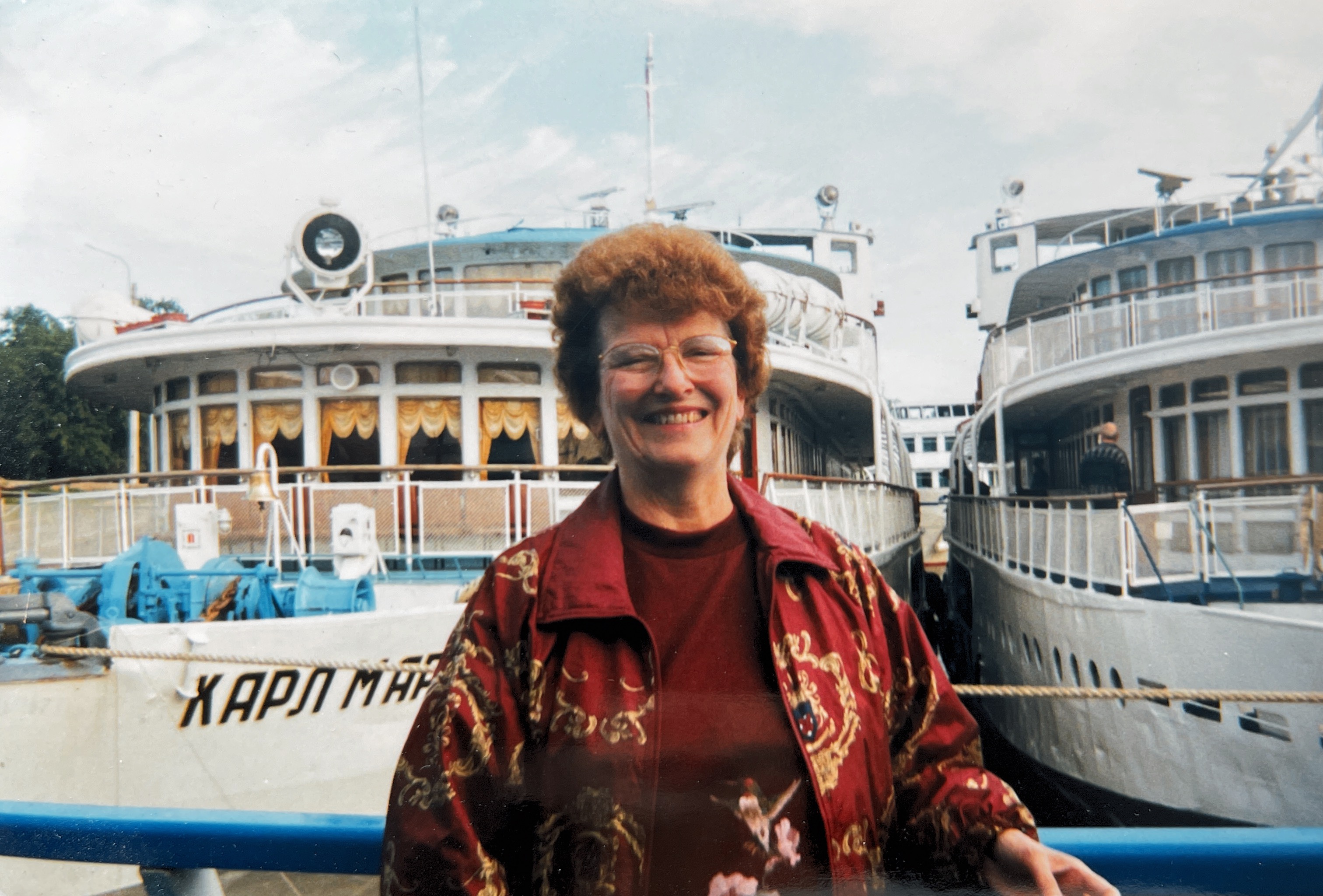 1998 xmas card
River cruise
Rosanna Fowler
Russia trip
