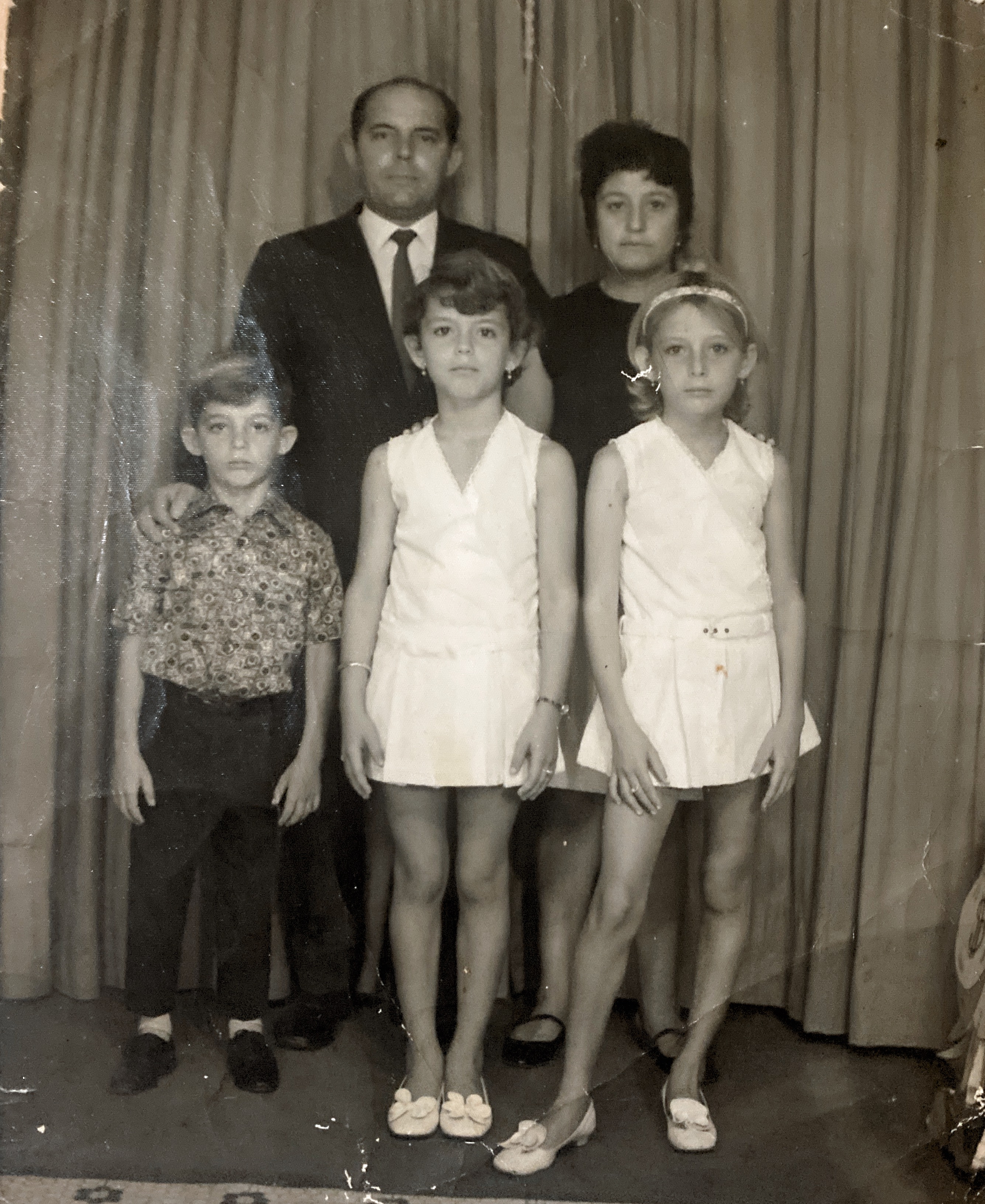 Família Lídio, Placidia, Lino, Helena e Teresa Cervino em aproximadamente ano 1969