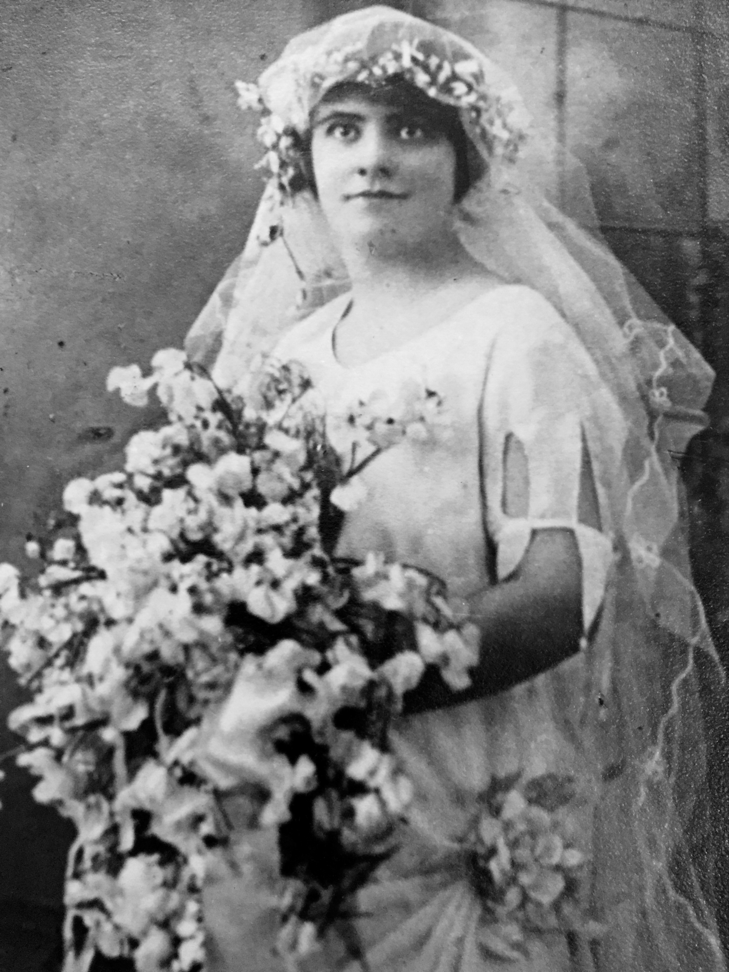 Roslyn's Grandmother Florence Thompson (née Robertson) on her wedding day. Approx 1923?