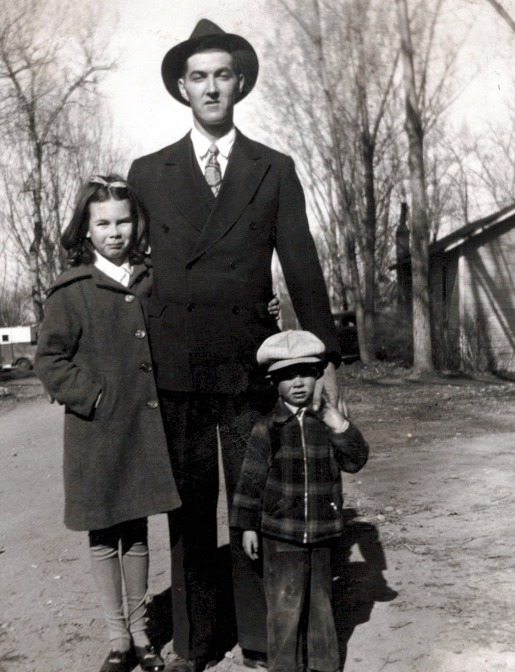 Rosalyn’s dad, Richard Sourgeon Sister Phyllis  Brother Olene 1940s