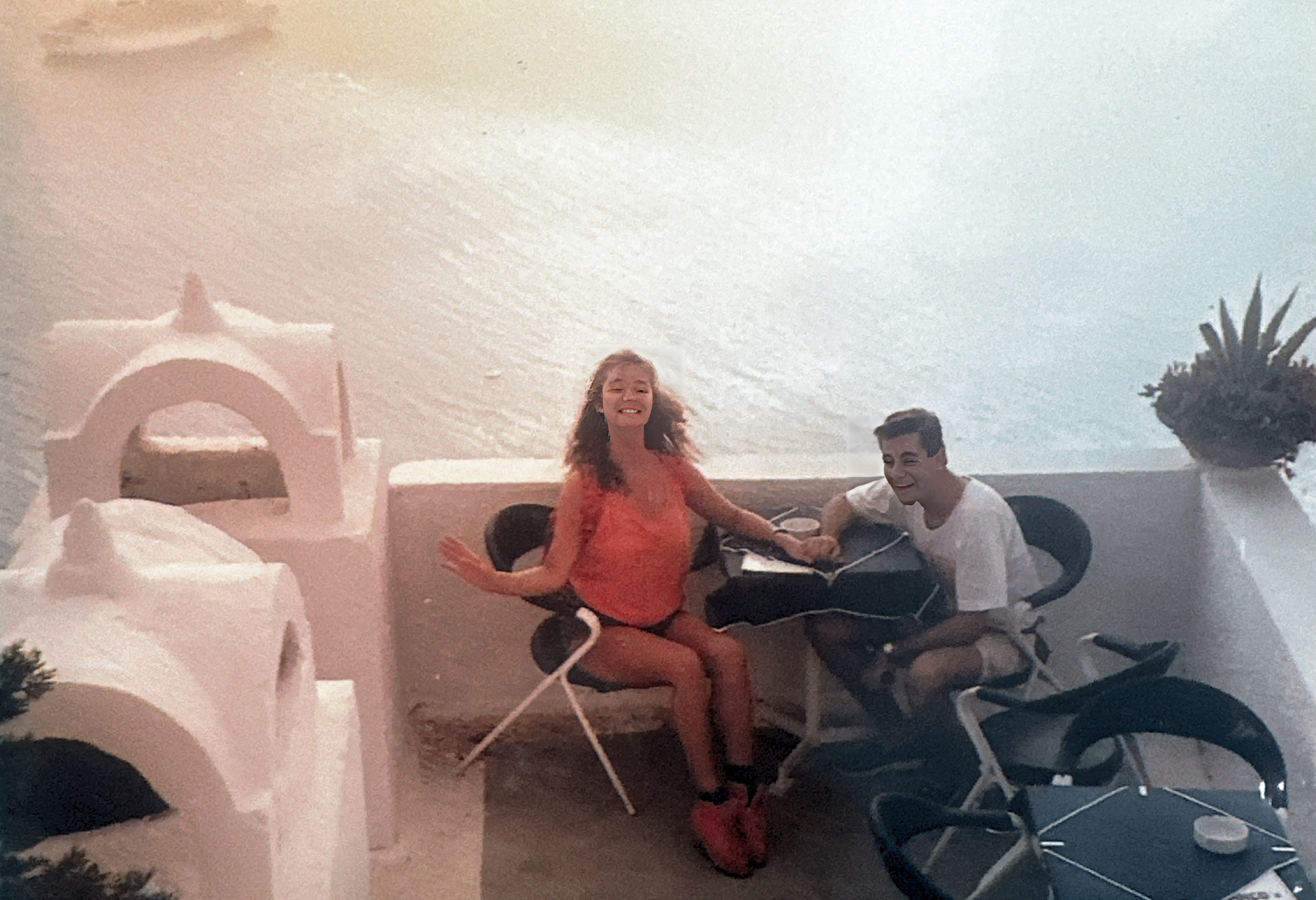 Jan and Paul in Santorini at Franco’s Bar 1988 you can see the Pacific Princess in the far left corner of the photo ( The Love Boat ) ❤️😊