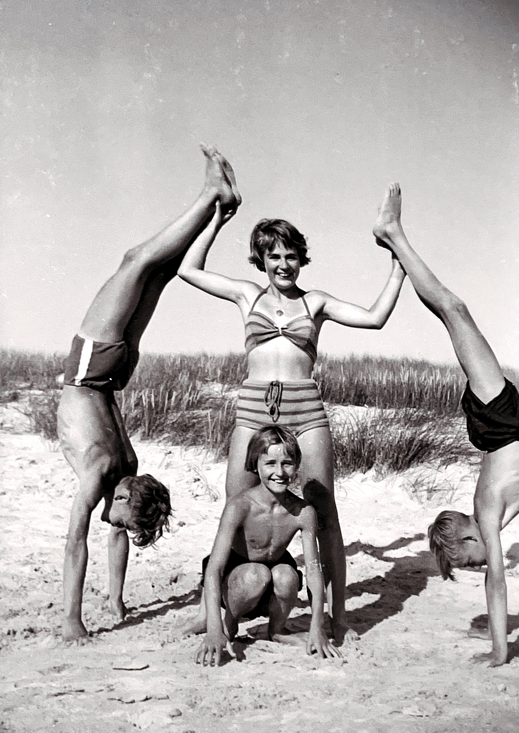 Mutti with sibs on Baltic coast, 1952