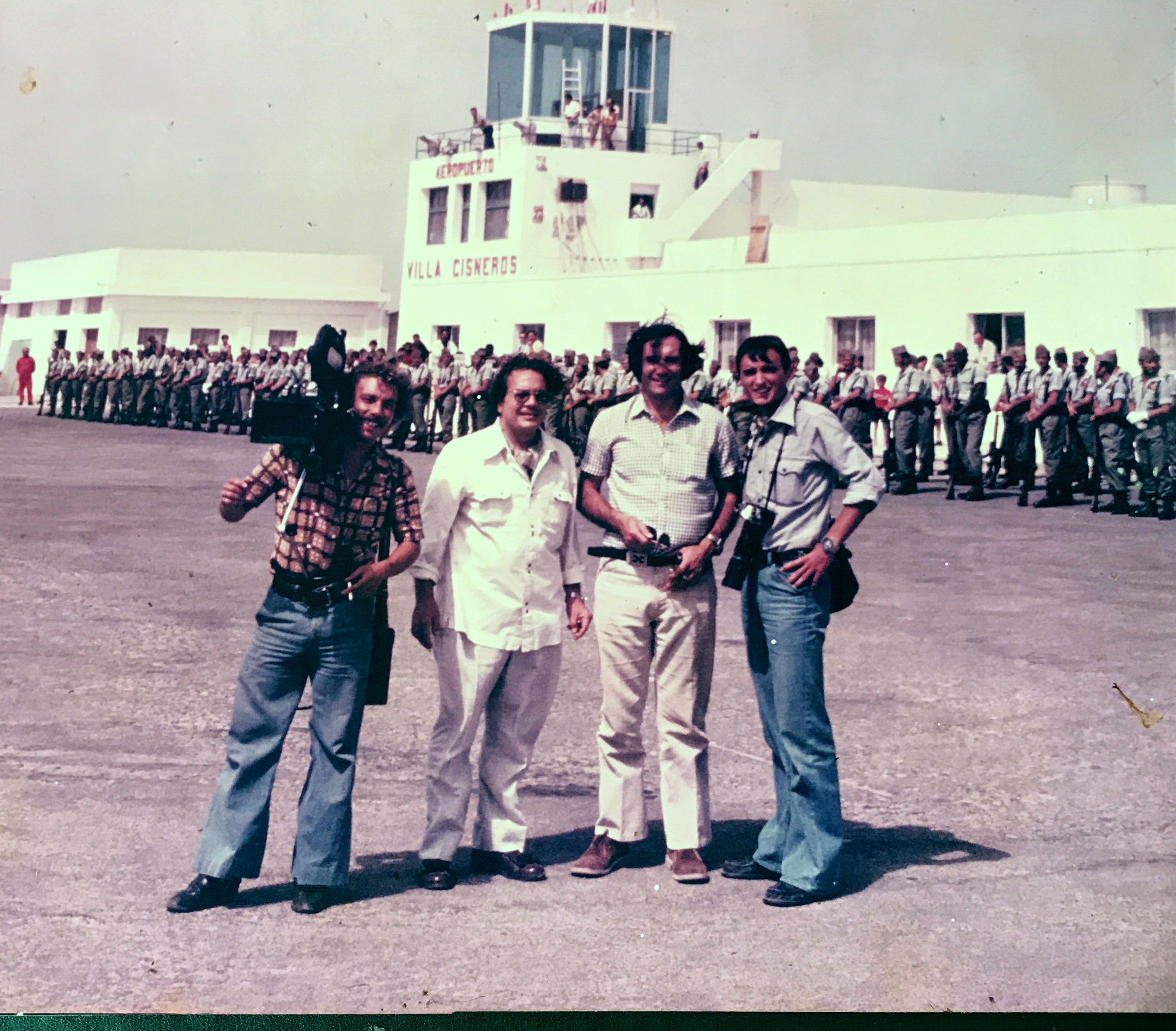 Año 1975, aeropuerto de Villa Cisneros, Sahara