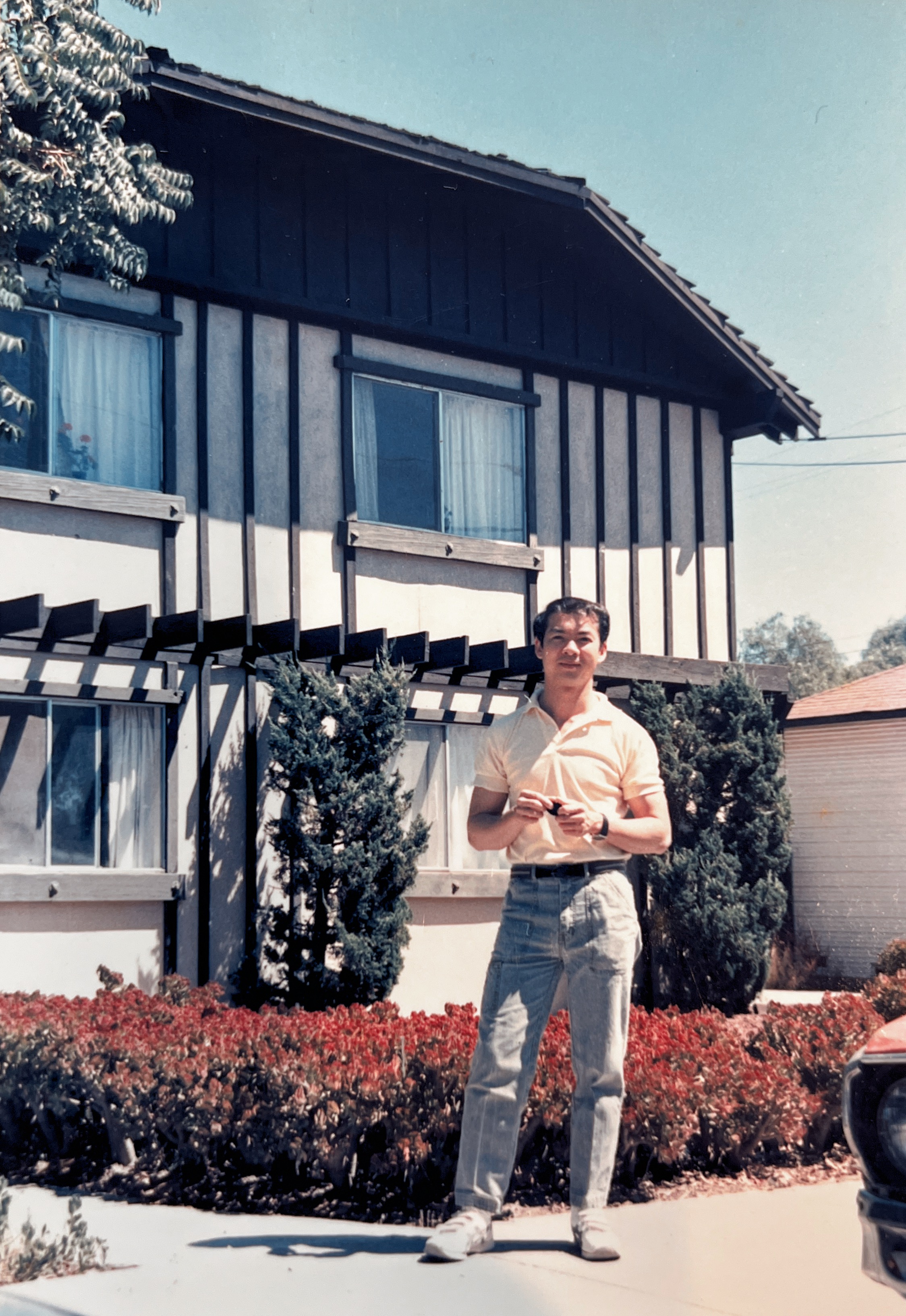 Photo taken in front of my apartment in Campbel, California in August 1985.