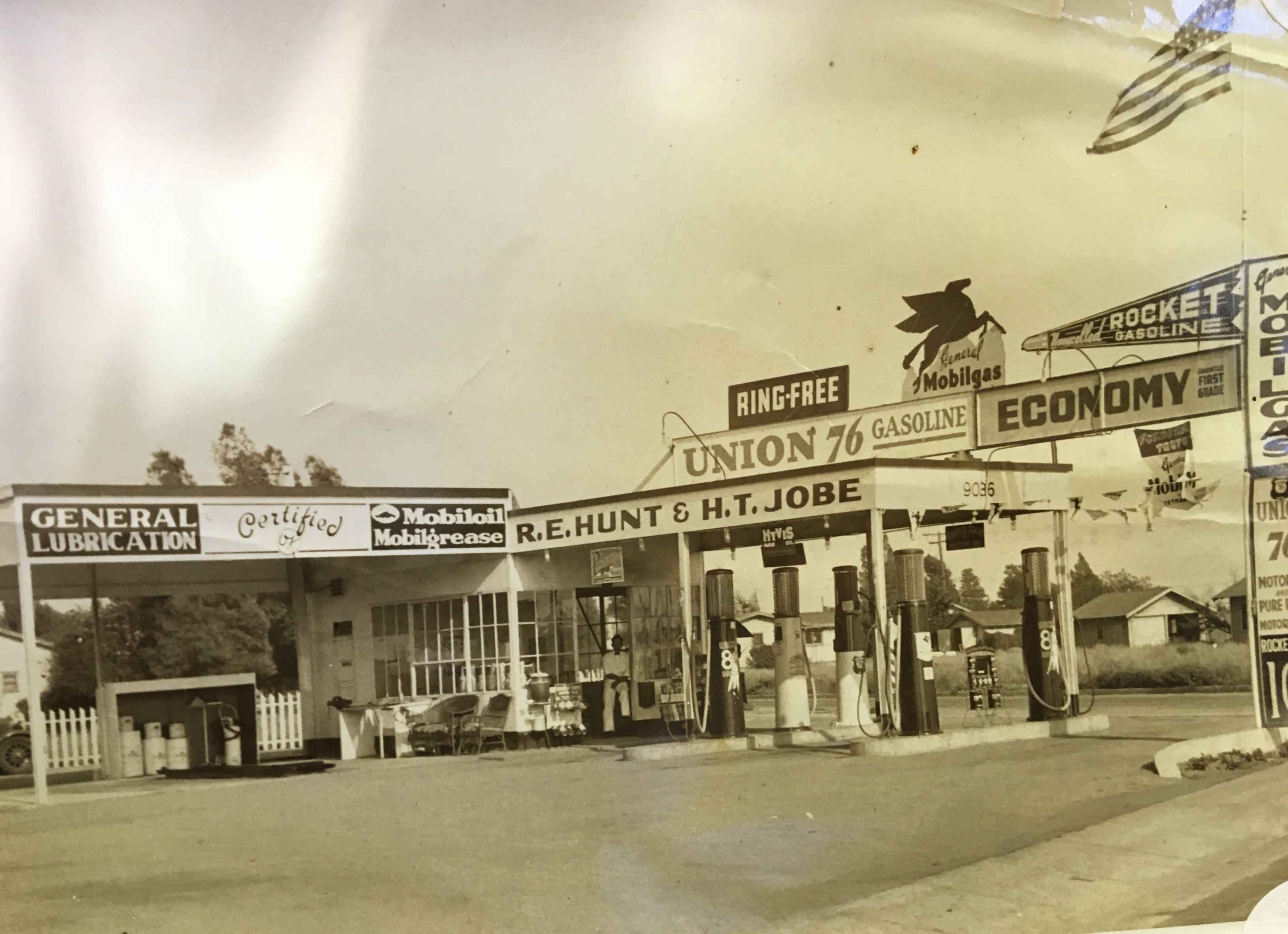 About 1930 to 1935 in South Gate Ca when gas was 10cents a gallon 